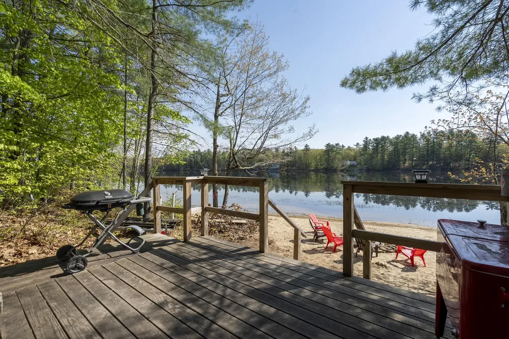 188 Caldwell Lane Oxford ME 04270