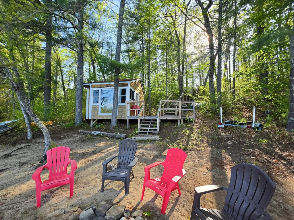 188 Caldwell Lane Oxford ME 04270