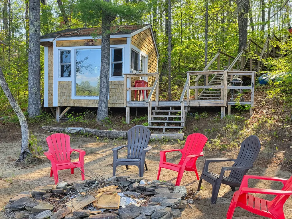188 Caldwell Lane Oxford ME 04270