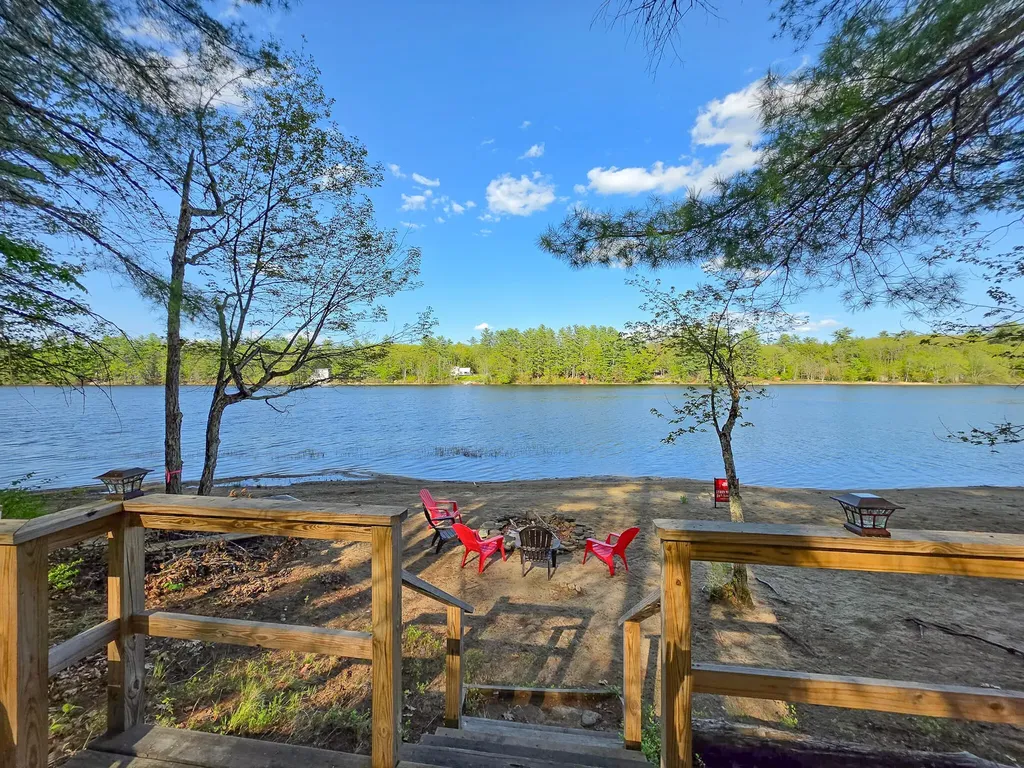 188 Caldwell Lane Oxford ME 04270