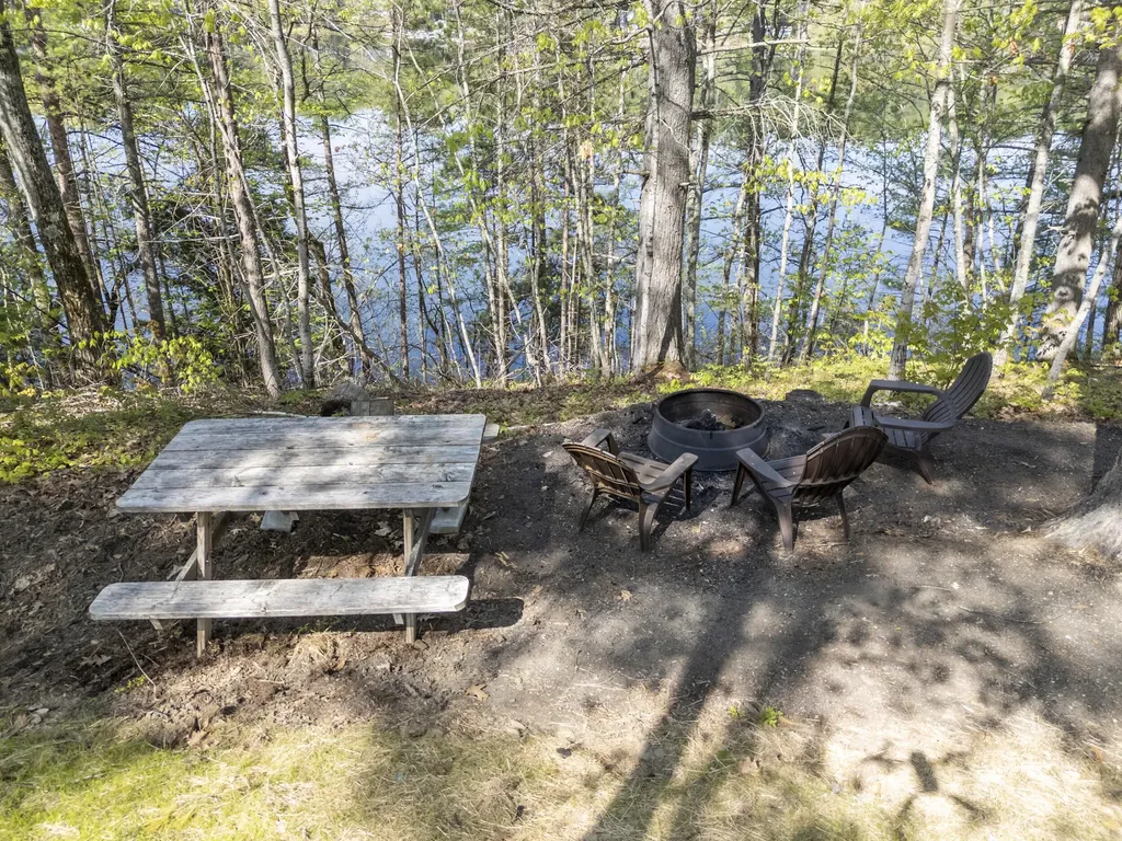 188 Caldwell Lane Oxford ME 04270