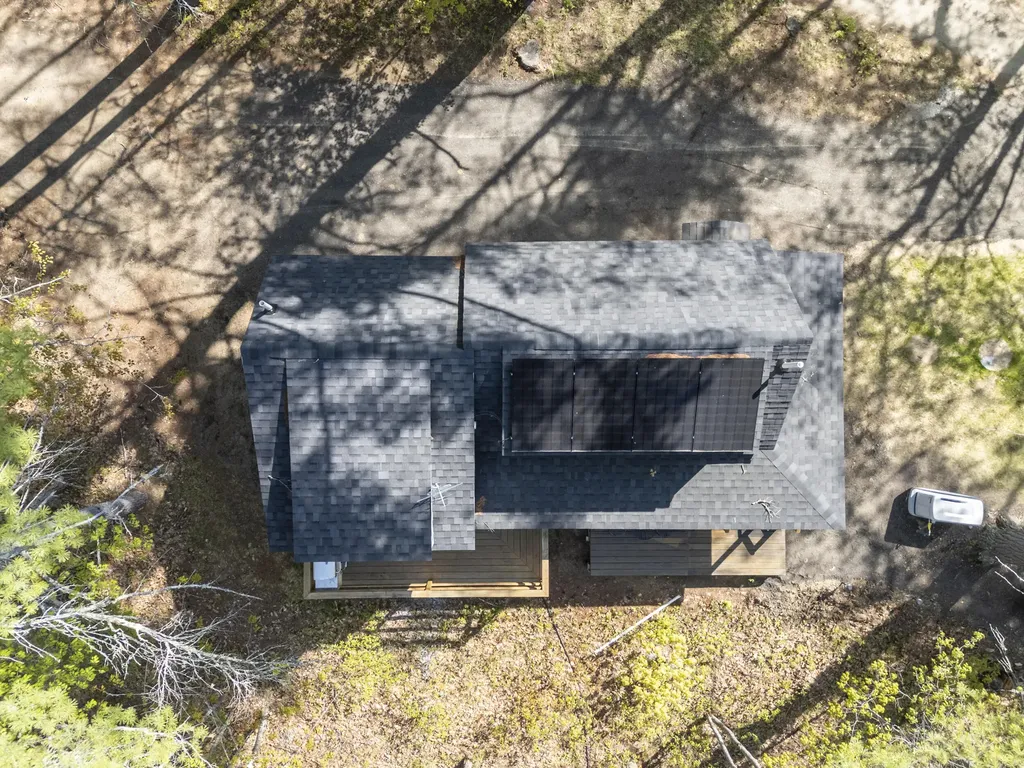 188 Caldwell Lane Oxford ME 04270