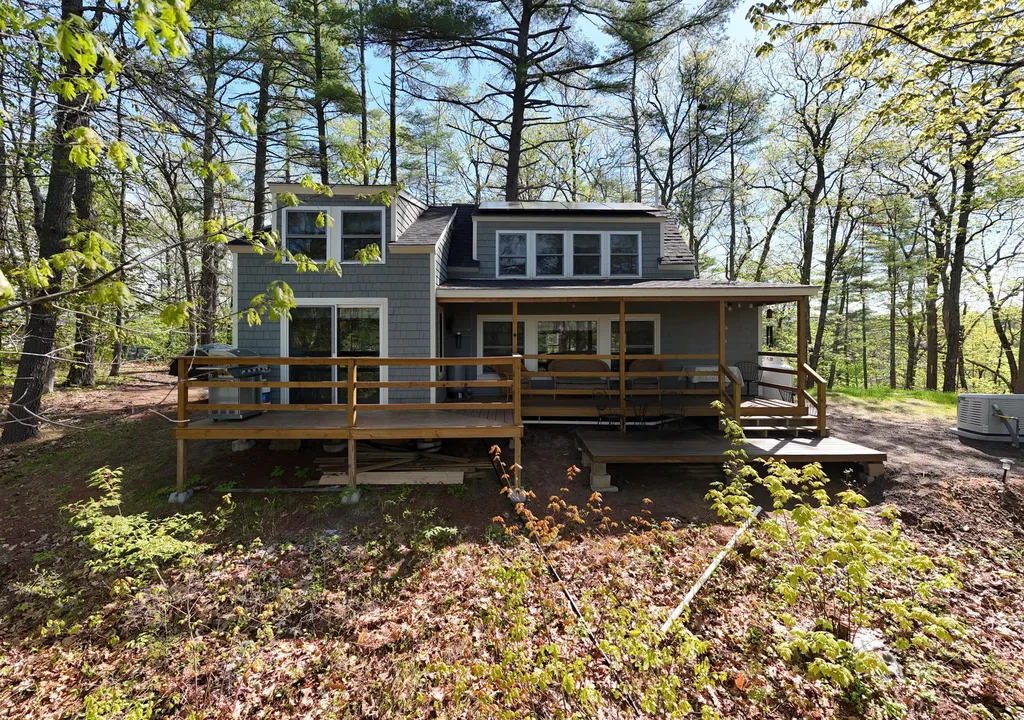 188 Caldwell Lane Oxford ME 04270