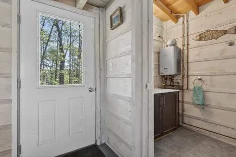 188 Caldwell Lane Oxford ME 04270