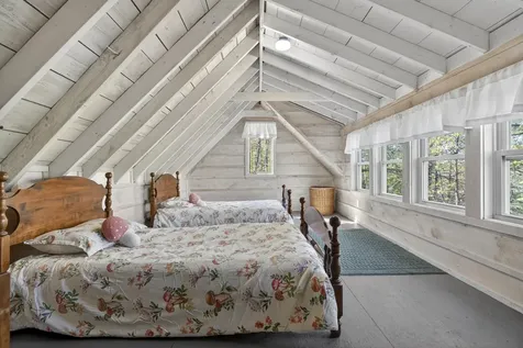 188 Caldwell Lane Oxford ME 04270