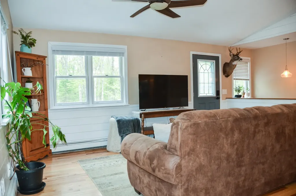 39 Fairbanks Road Wayne ME 04284
