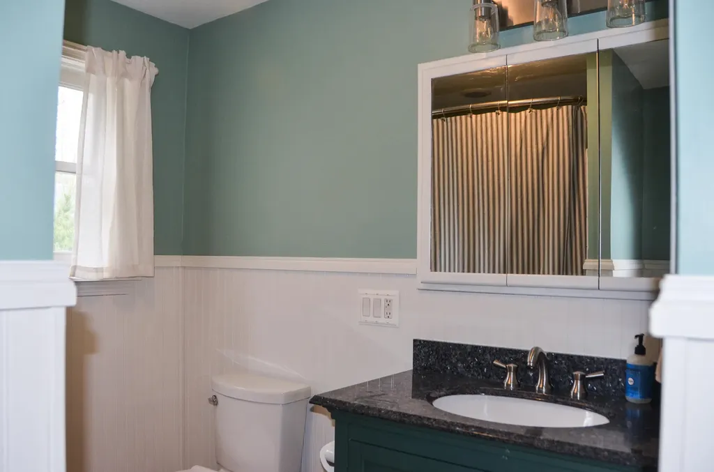 39 Fairbanks Road Wayne ME 04284