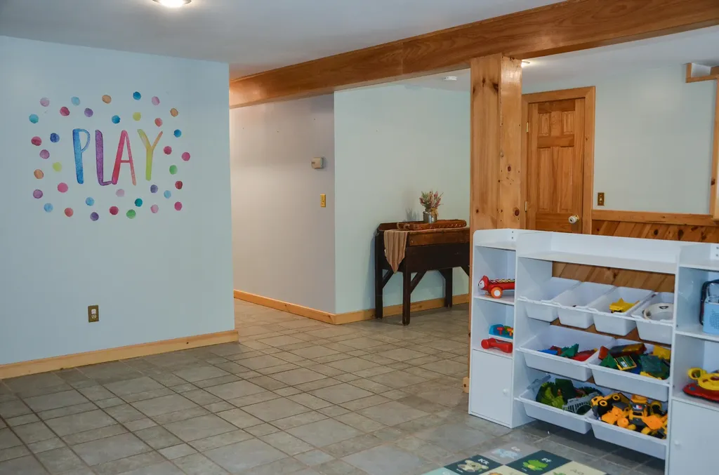 39 Fairbanks Road Wayne ME 04284