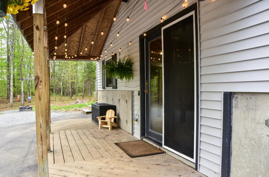 39 Fairbanks Road Wayne ME 04284