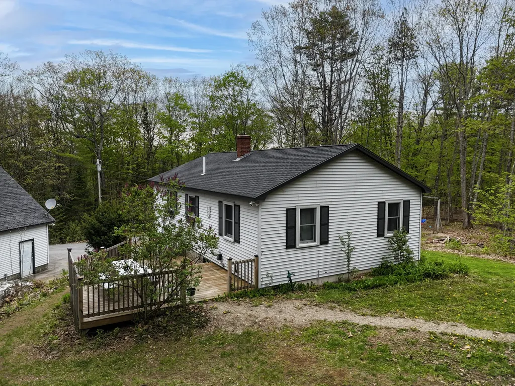 39 Fairbanks Road Wayne ME 04284