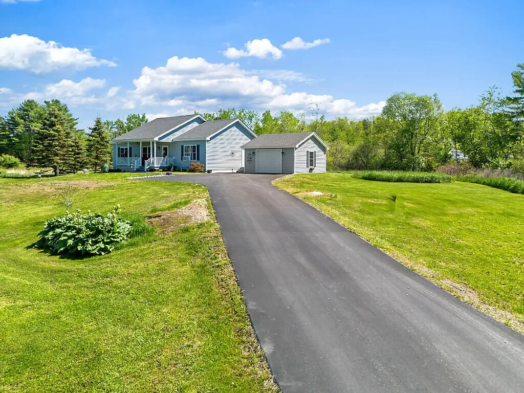 4 Shepherds Way Augusta ME 04330