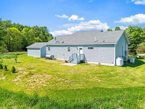 4 Shepherds Way Augusta ME 04330
