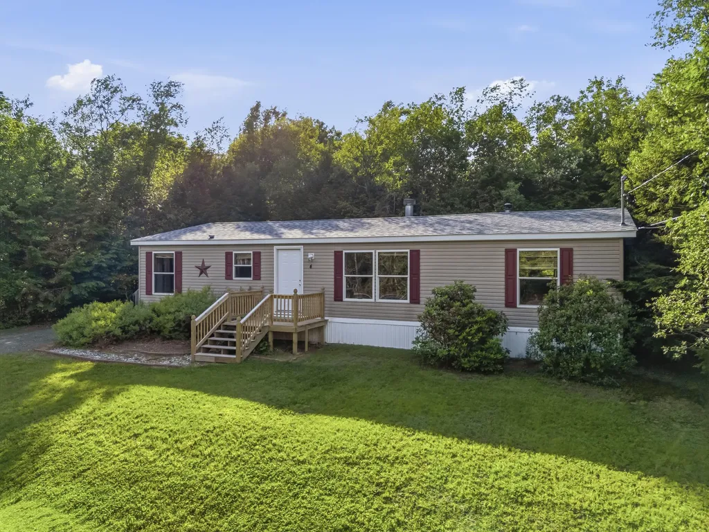 4 Adelard Drive Brunswick ME 04011