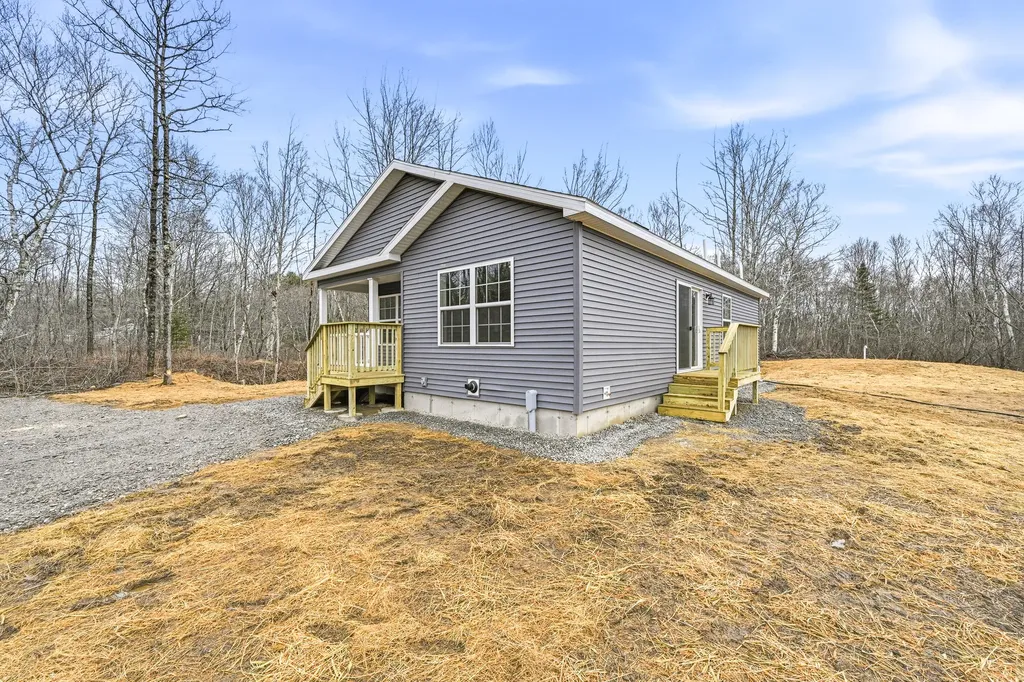 Lot 10 Autumn Lane Oakland ME 04963