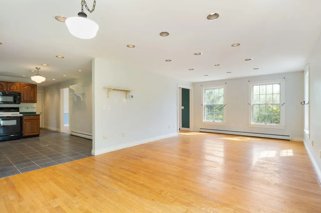 223 Spur Road Cornish ME 04020