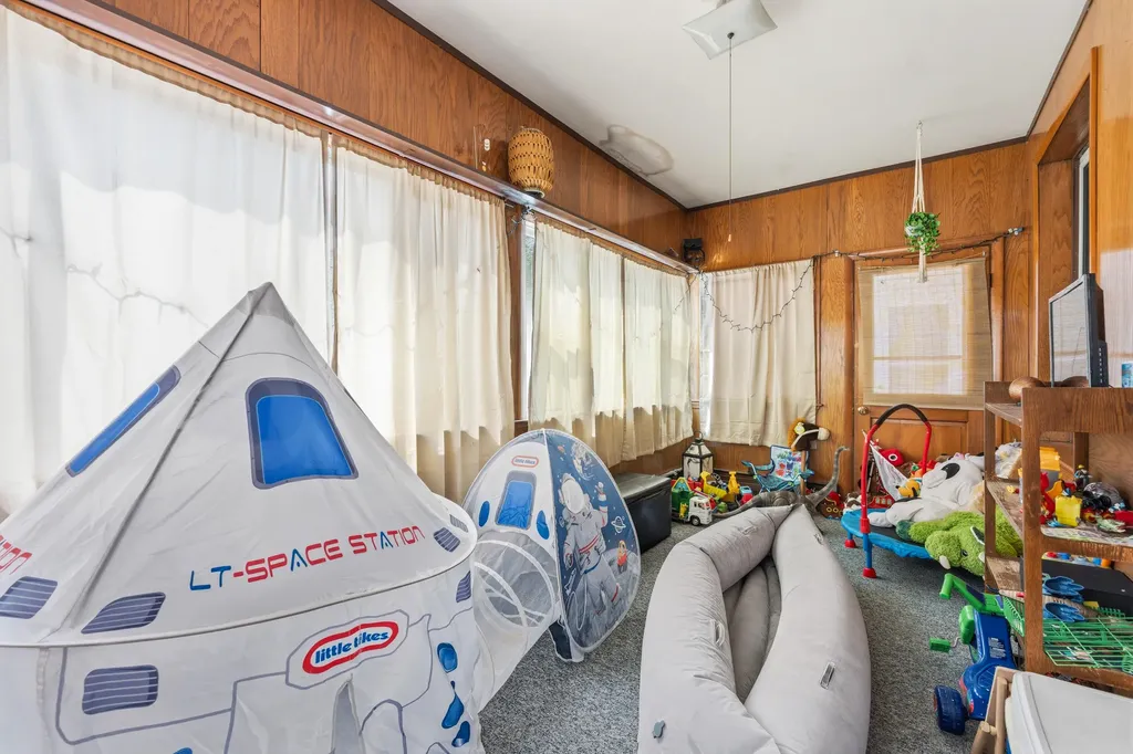 326 Hancock Street Rumford ME 04276
