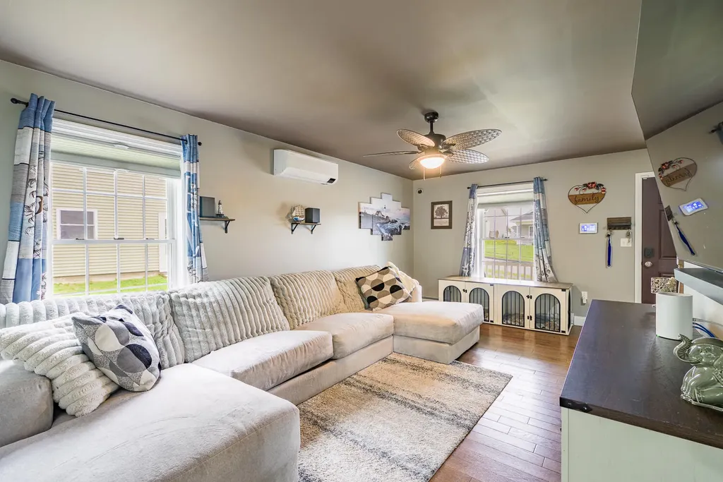 31 Village Circle Augusta ME 04330