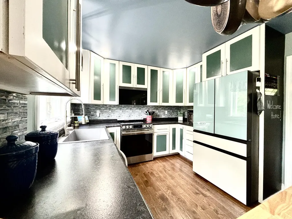 31 Village Circle Augusta ME 04330