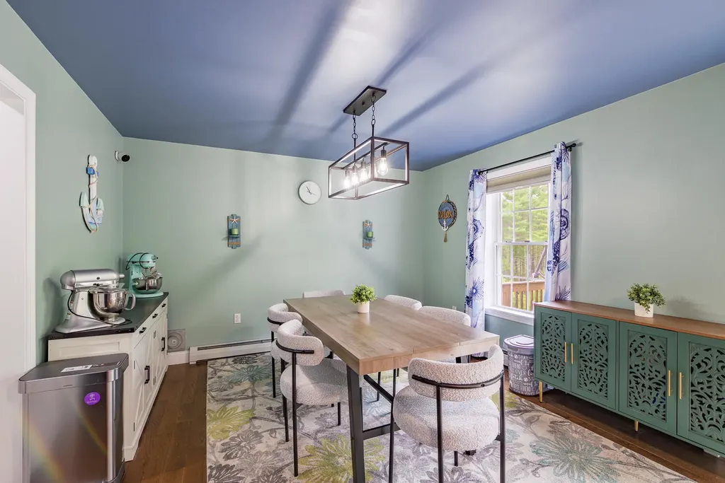 31 Village Circle Augusta ME 04330