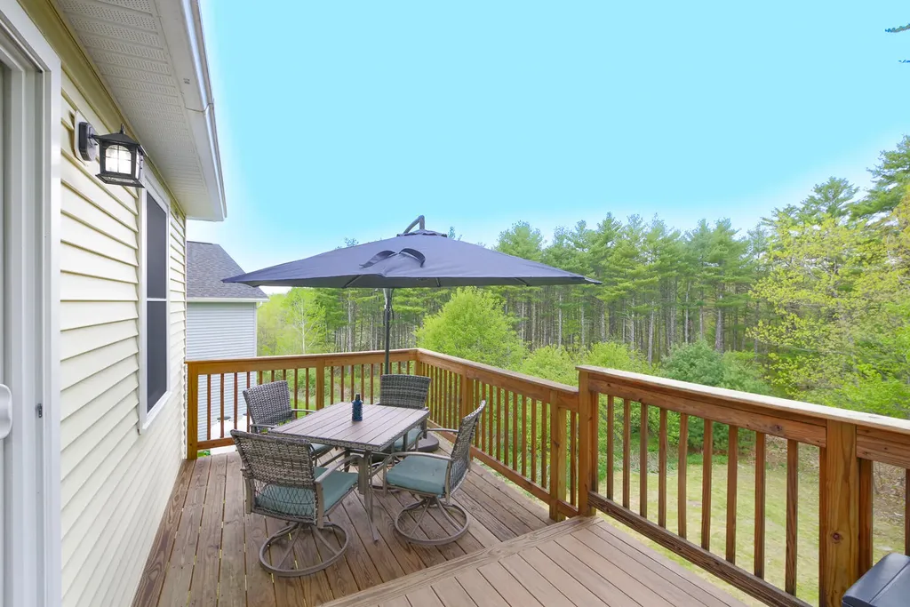31 Village Circle Augusta ME 04330