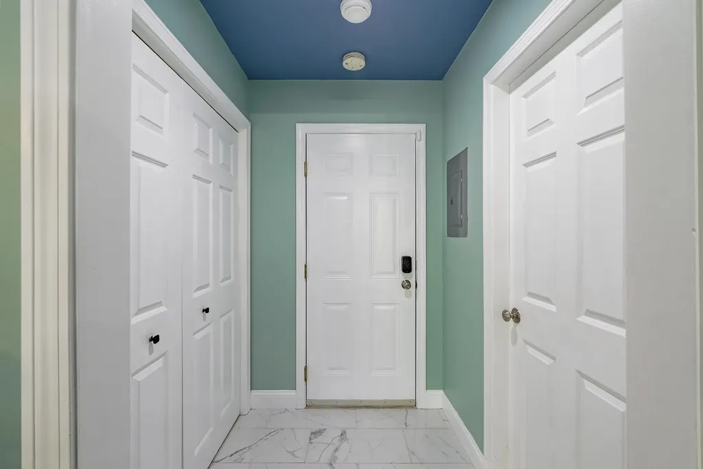 31 Village Circle Augusta ME 04330