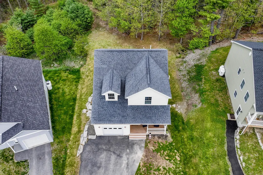 31 Village Circle Augusta ME 04330
