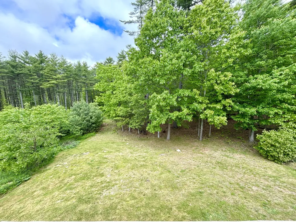 31 Village Circle Augusta ME 04330