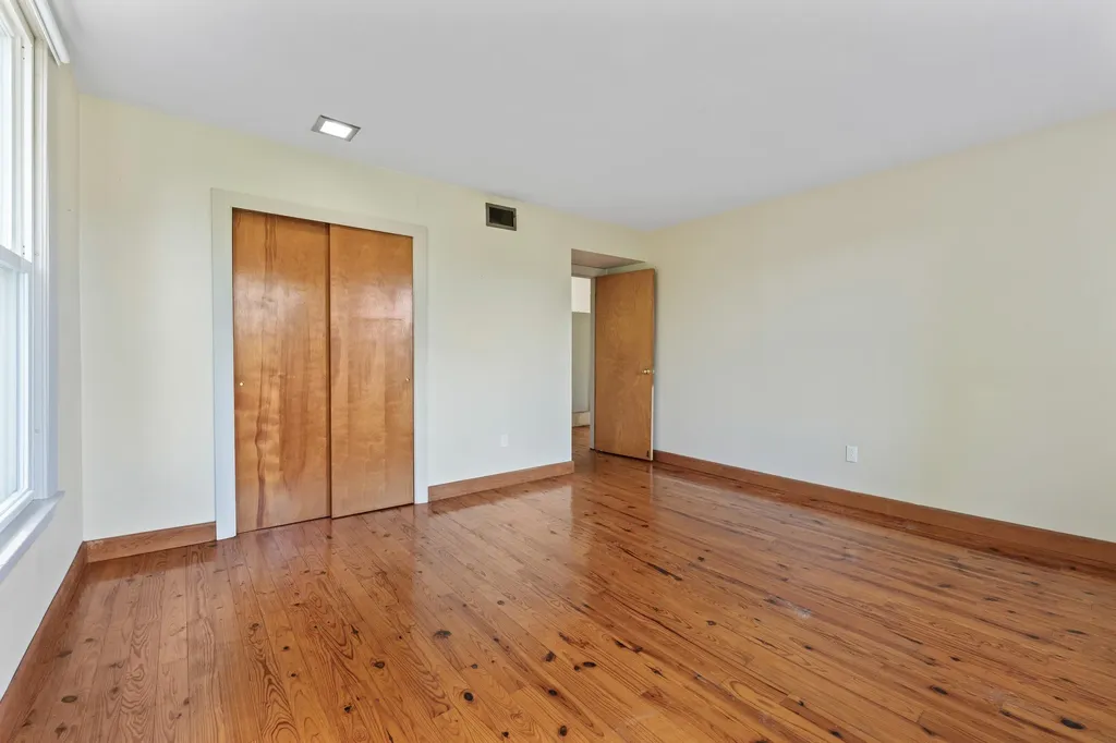 1 Bridge Street Hallowell ME 04347