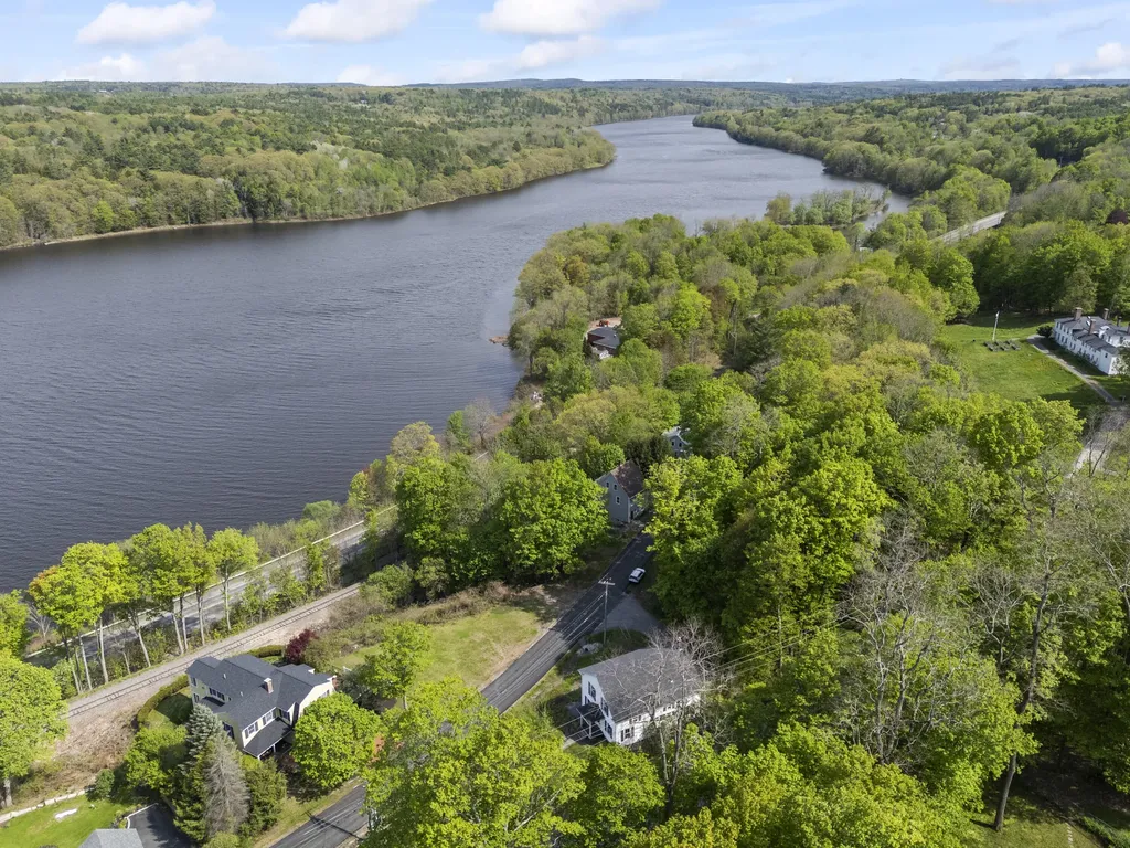 1 Bridge Street Hallowell ME 04347
