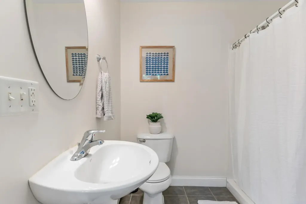 245 Auburn Street Portland ME 04103