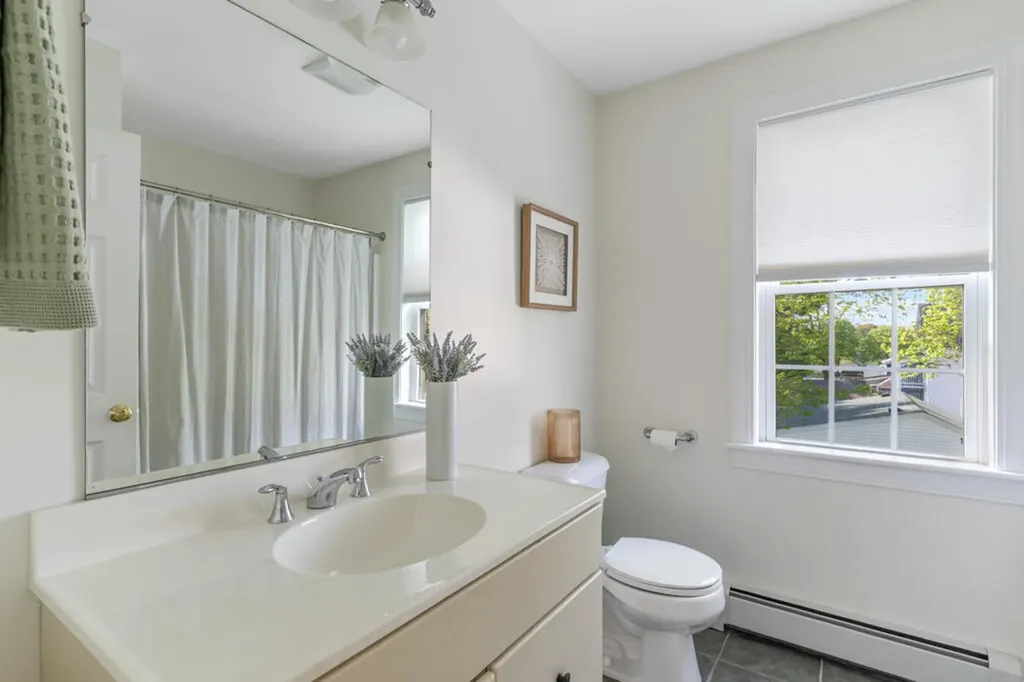 245 Auburn Street Portland ME 04103