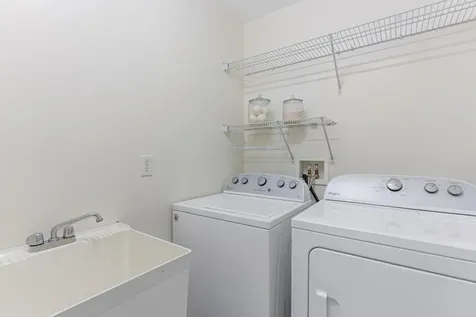 245 Auburn Street Portland ME 04103