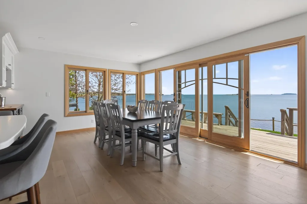 27 & 31 Cottage Lane South Thomaston ME 04854