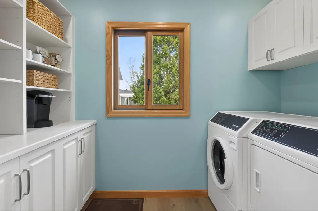 27 & 31 Cottage Lane South Thomaston ME 04854