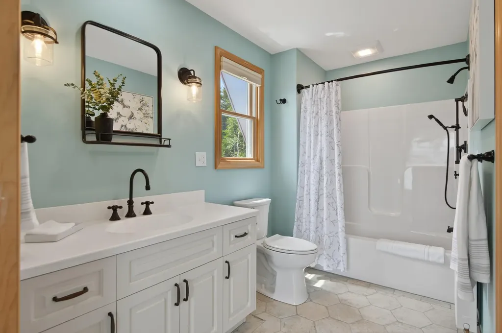27 & 31 Cottage Lane South Thomaston ME 04854
