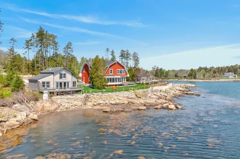 27 & 31 Cottage Lane South Thomaston ME 04854