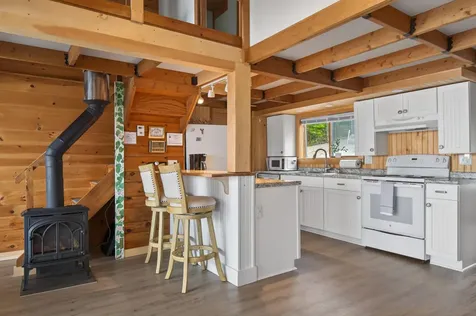 27 & 31 Cottage Lane South Thomaston ME 04854