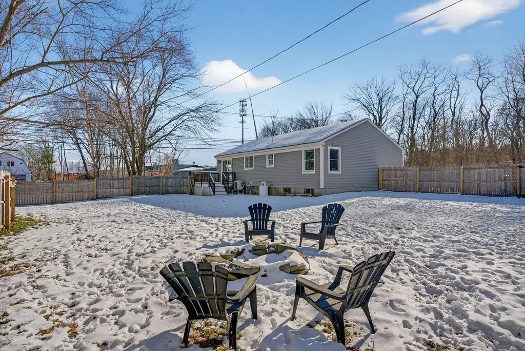 1038 Ocean Avenue Portland ME 04103
