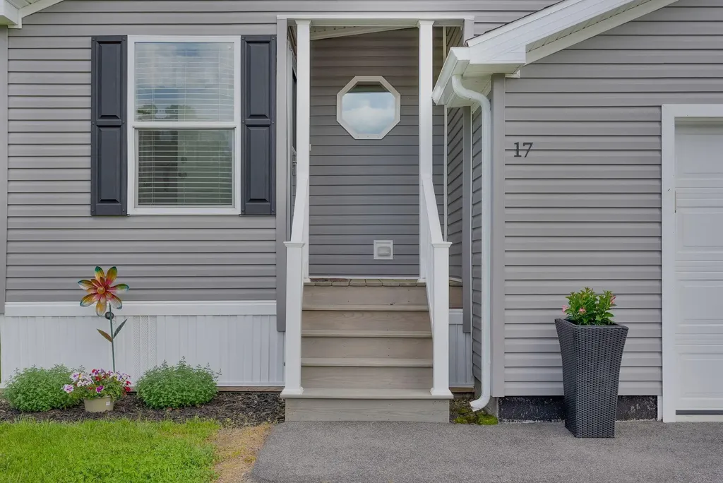 17 Rods Way Arundel ME 04046