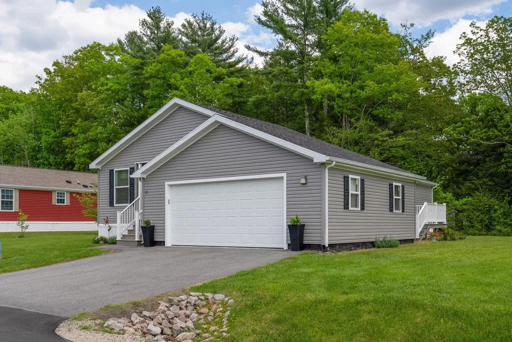 17 Rods Way Arundel ME 04046