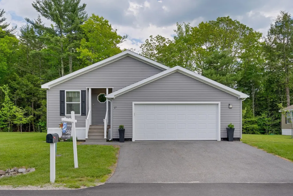 17 Rods Way Arundel ME 04046