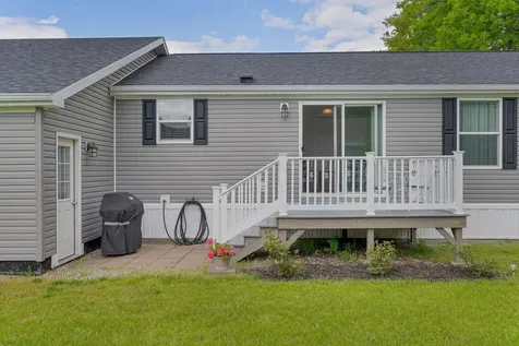 17 Rods Way Arundel ME 04046