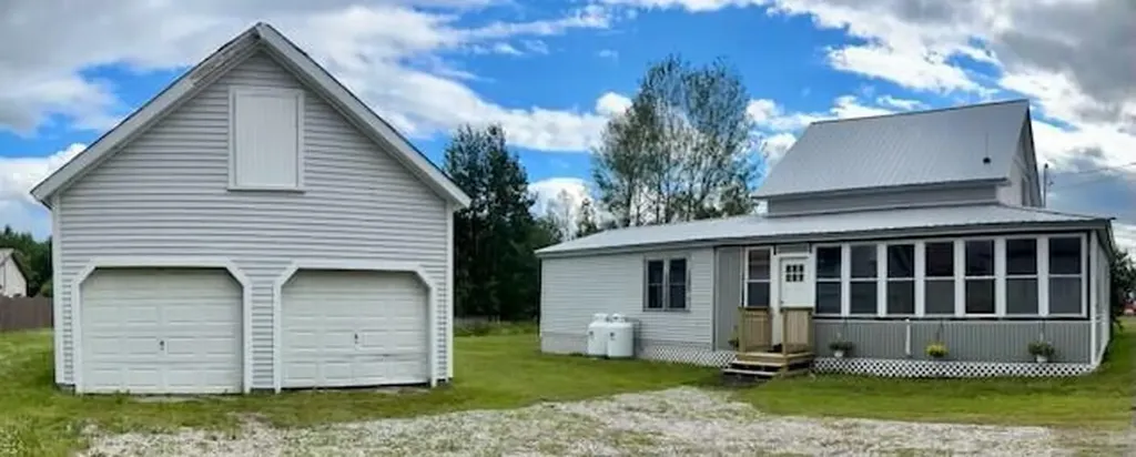 44 Lagrange Road Howland ME 04448