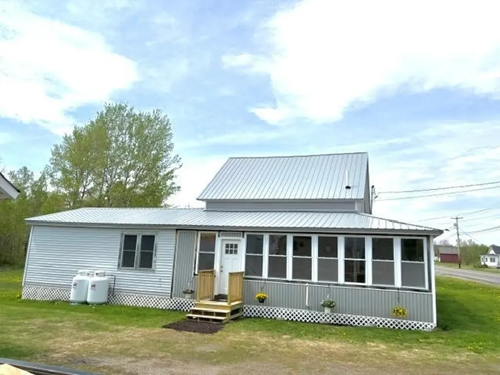 44 Lagrange Road Howland ME 04448