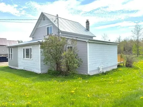 44 Lagrange Road Howland ME 04448