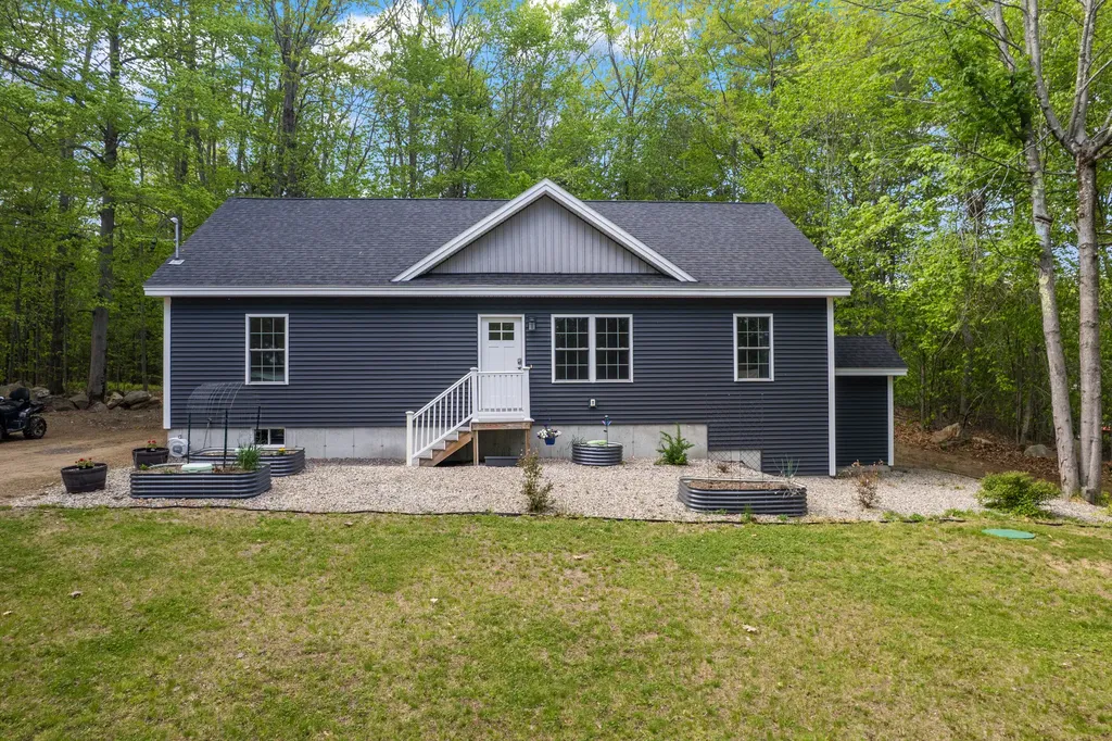 6 Richardson Road Limington ME 04049