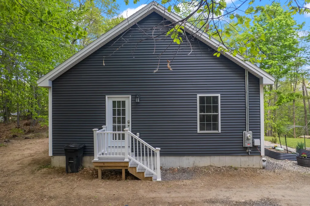 6 Richardson Road Limington ME 04049