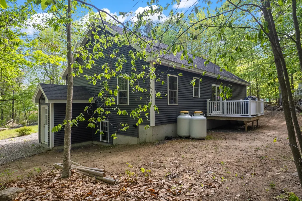 6 Richardson Road Limington ME 04049