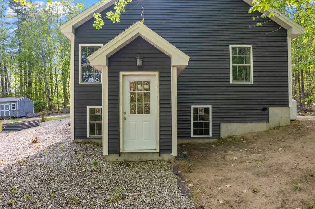 6 Richardson Road Limington ME 04049