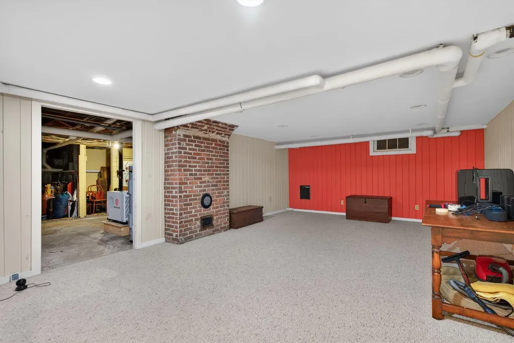 20 Longfellow Avenue Brunswick ME 04011